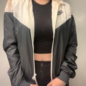 Nike lightweight raincoat zip up